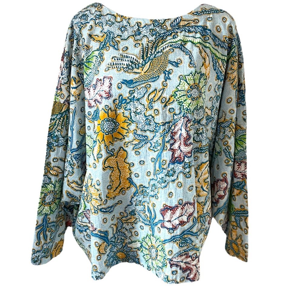 Suzie Kondi Saria Boxy Printed Batik Top Size Medium
